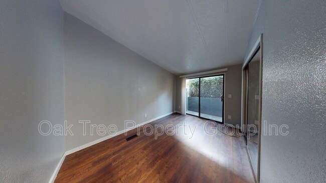 Building Photo - 2219 23rd Ave