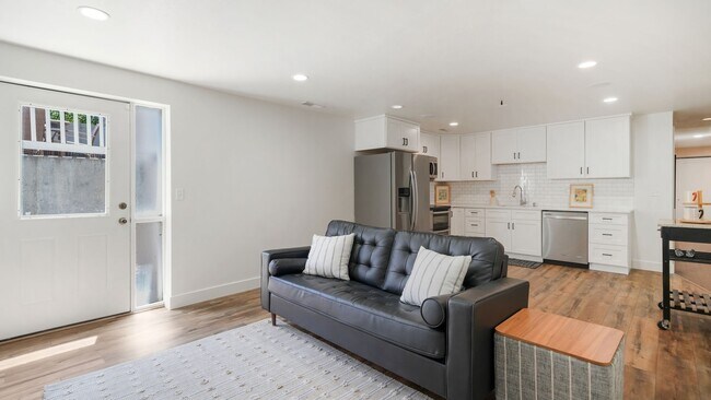 Building Photo - 4291 Campden Dr