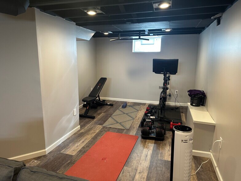 Basement - 2223 Coy St