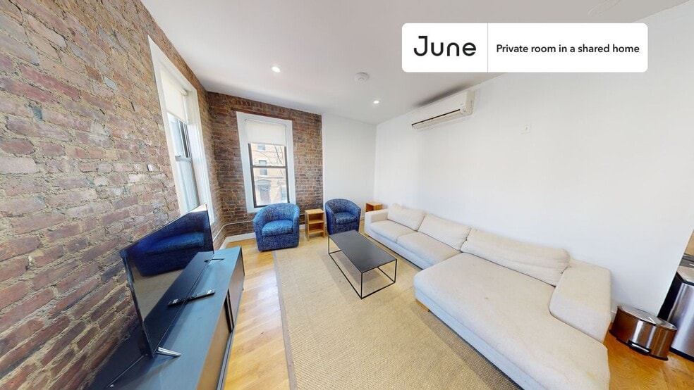 Building Photo - Room in Shared 5 bed/3 bath home