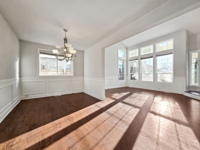 Building Photo - Updated 3-Bedroom Home with Deck Near Renton Landing