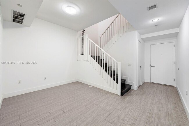 Building Photo - 1100 Biscayne Blvd
