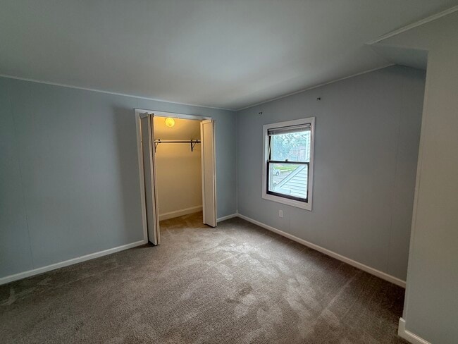 Building Photo - 805 Norfolk Ave