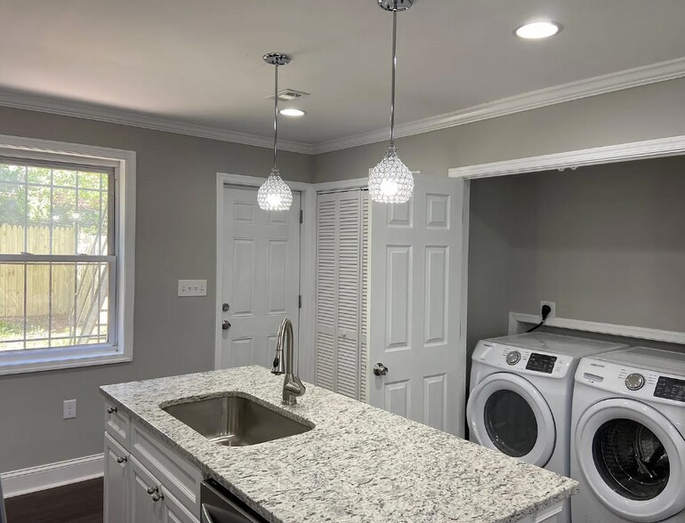 Building Photo - 223 51st St SE