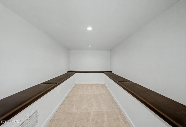 Building Photo - 2312 E Curnow Dr