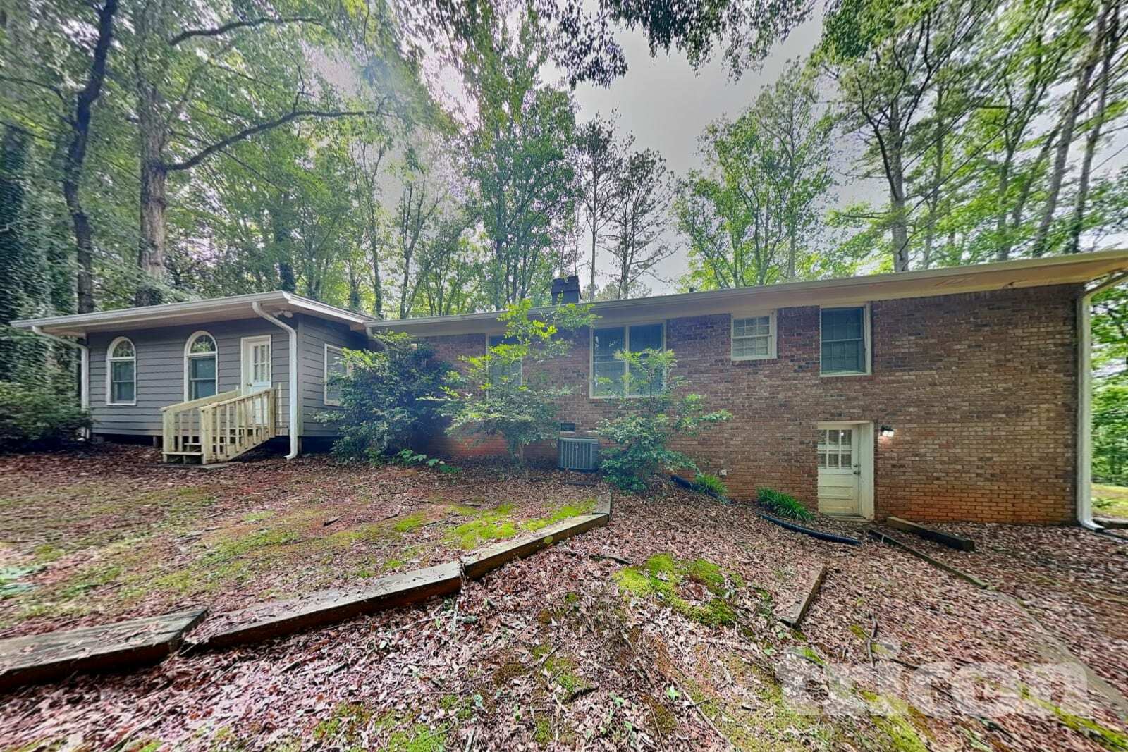 Building Photo - 197 Highland Hills Rd