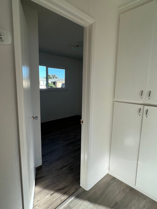 Building Photo - 37747 Argyle Rd