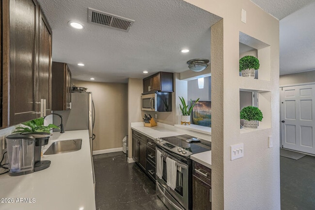 Building Photo - 4240 N 81st St