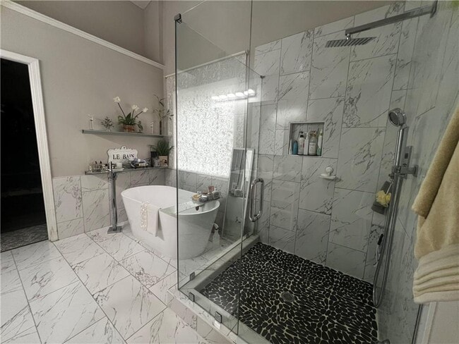 Building Photo - 130 Morning Glen Dr