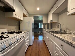 Building Photo - 3029 Rotunda Ct S
