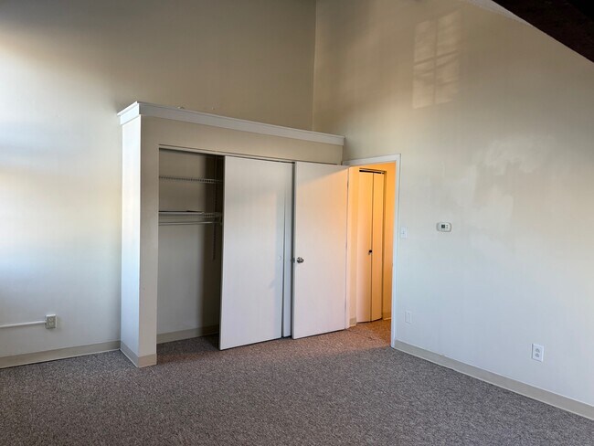 Building Photo - 34 Spring St