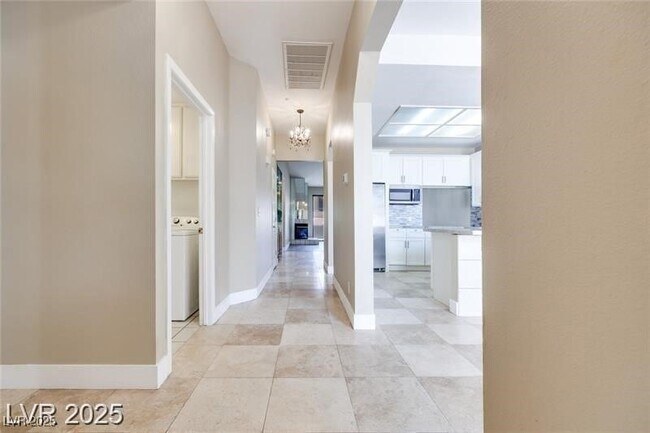 Building Photo - 2723 Seabridge Dr