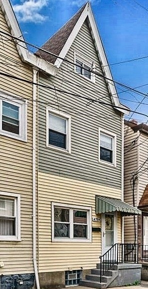 Building Photo - 4784 Sciota St