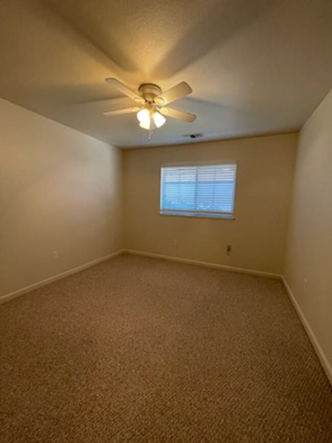 Building Photo - 3668 Cherrywood Dr