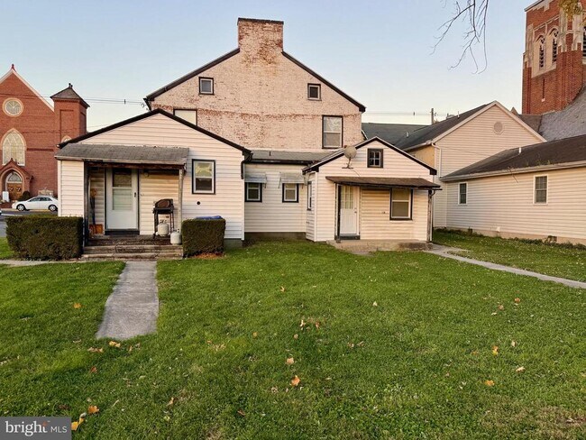 Building Photo - 137 E Baltimore St