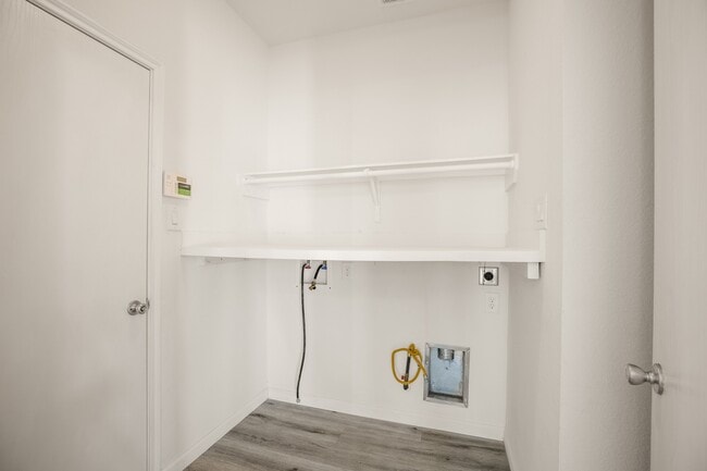 Building Photo - 4118 Lake Cypress Cir
