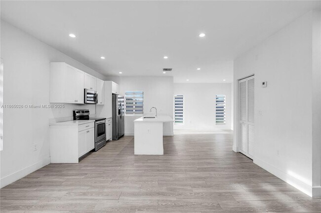Building Photo - 15979 SW 308th St