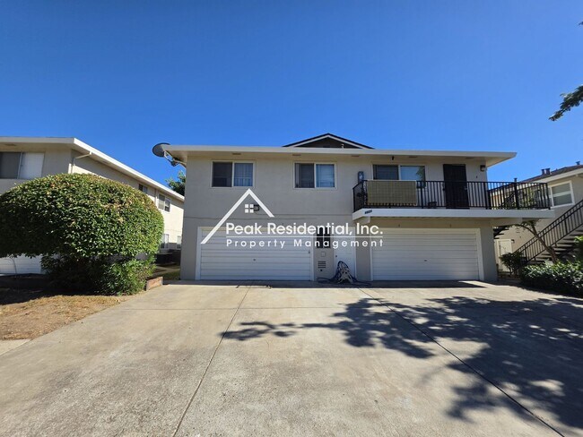 Building Photo - 4431 Palm Ave