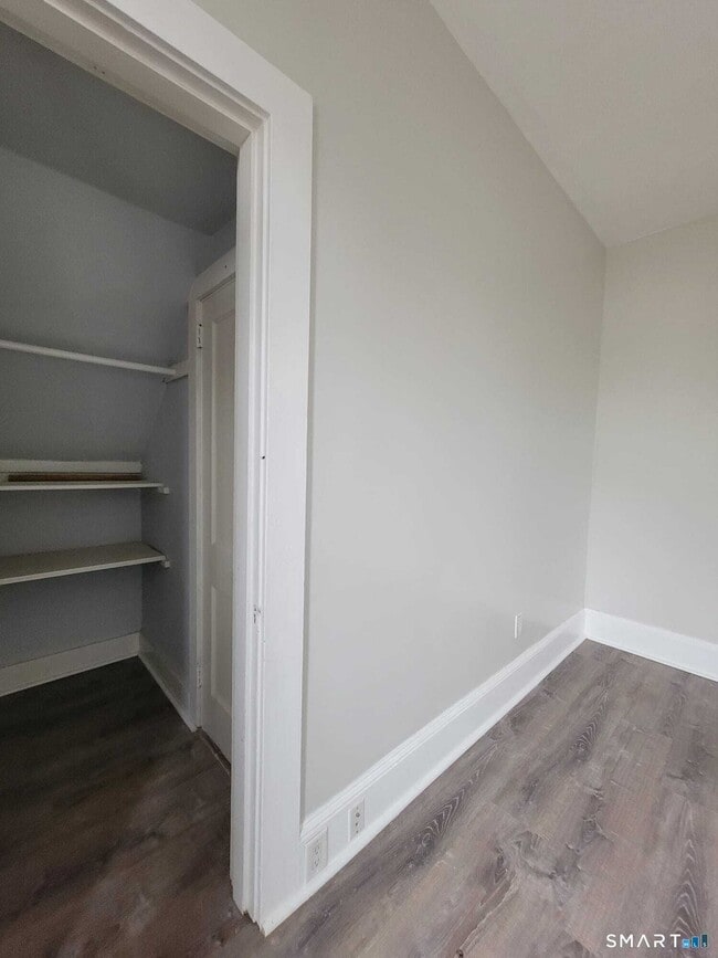 Building Photo - 126 Winthrop St