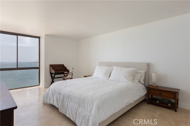 Building Photo - 1750 E Ocean Blvd