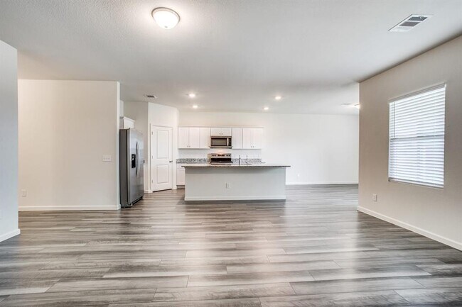 Building Photo - 4092 Scarlet Oak Ln