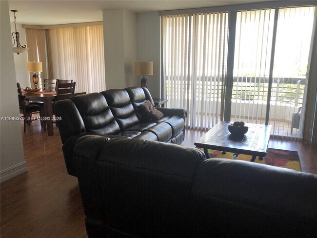 Building Photo - 3400 NE 192 St