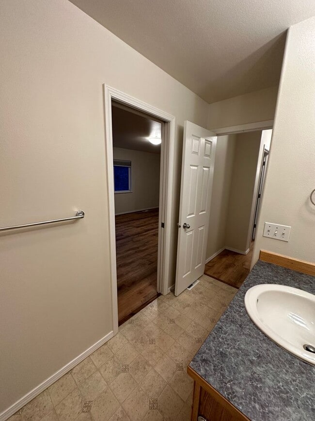 Building Photo - 13748 Fire Creek Trail Dr