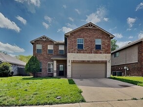 Building Photo - Spacious Two-Story Living with Loft, Luxe Primary Suite & Entertainer’s Backyard!