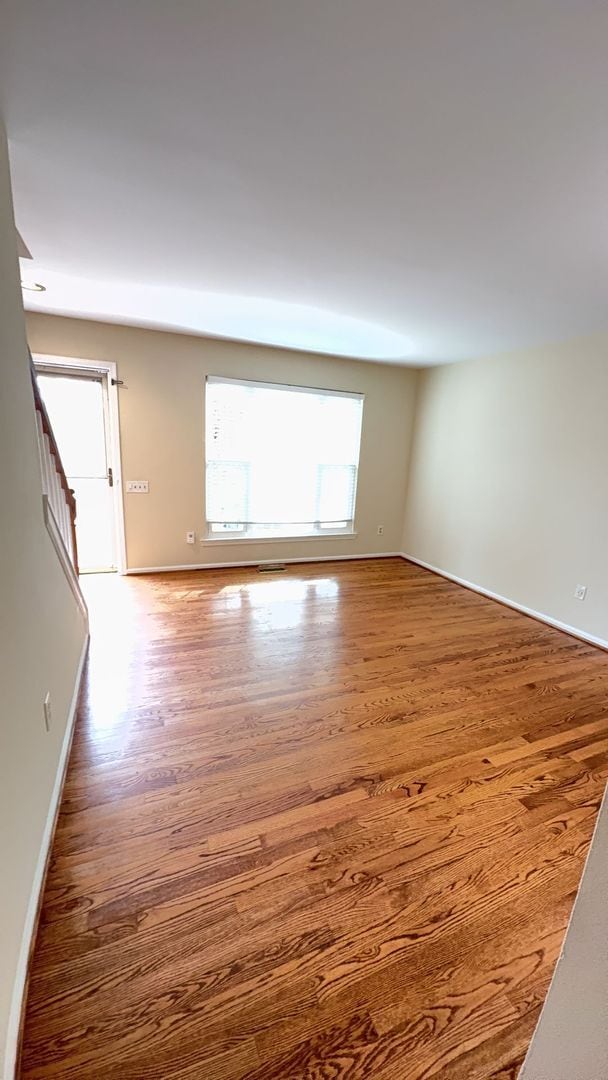 Building Photo - Two Primary Suite, Three Level Townhouse in the Pinecrest Community