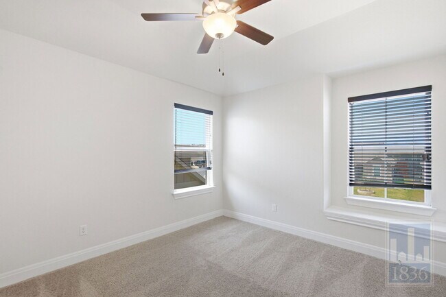 Building Photo - 156 Grace Lilly Dr