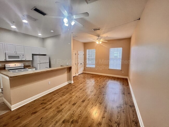 Building Photo - 1519 Lake Baldwin Ln