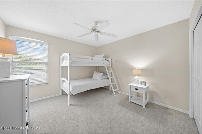 Building Photo - 1720 Minutemen Causeway