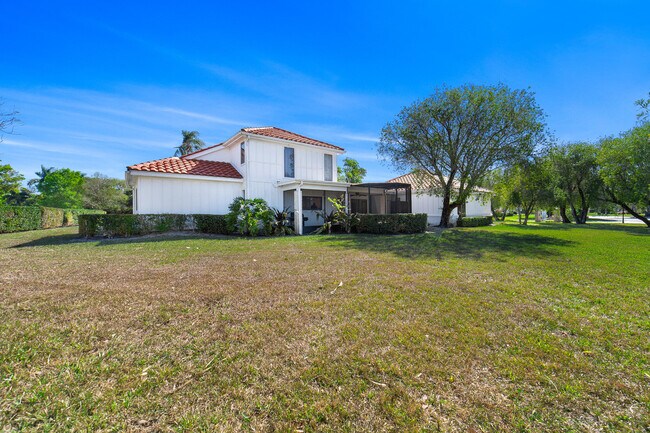 Building Photo - 3000 Conifer Dr