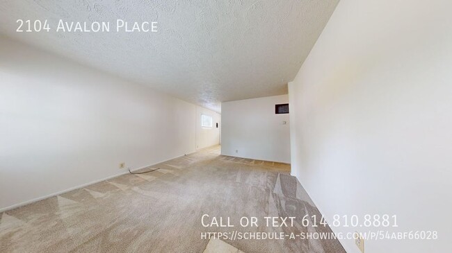 Building Photo - Three Bedroom Garden Apartment- Columbus