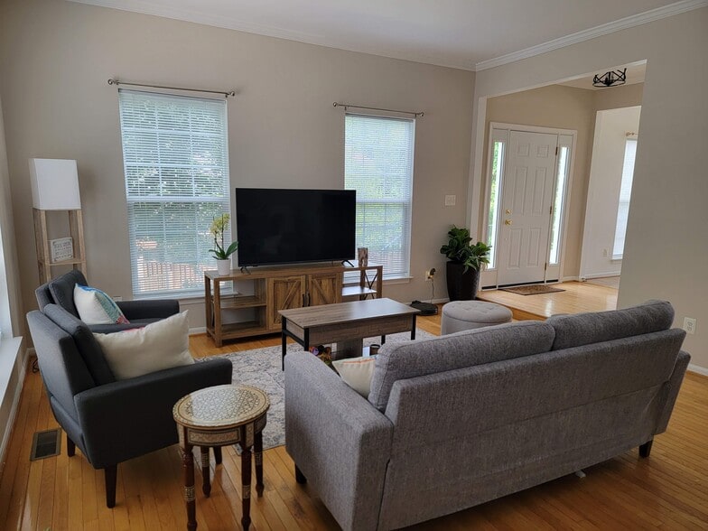 Livingroom - 4614 Buckhorn Rdg