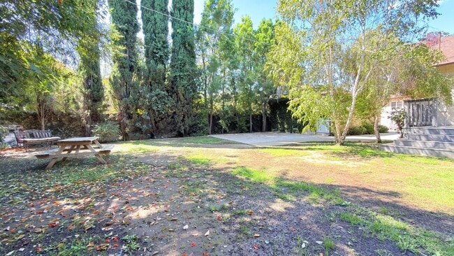 Building Photo - Spacious 4-Bedroom + Bonus Room Home with ...