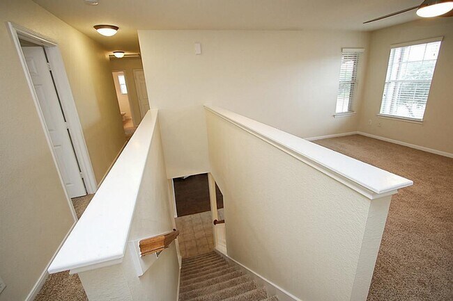 Building Photo - 29619 S Legends Bend Dr