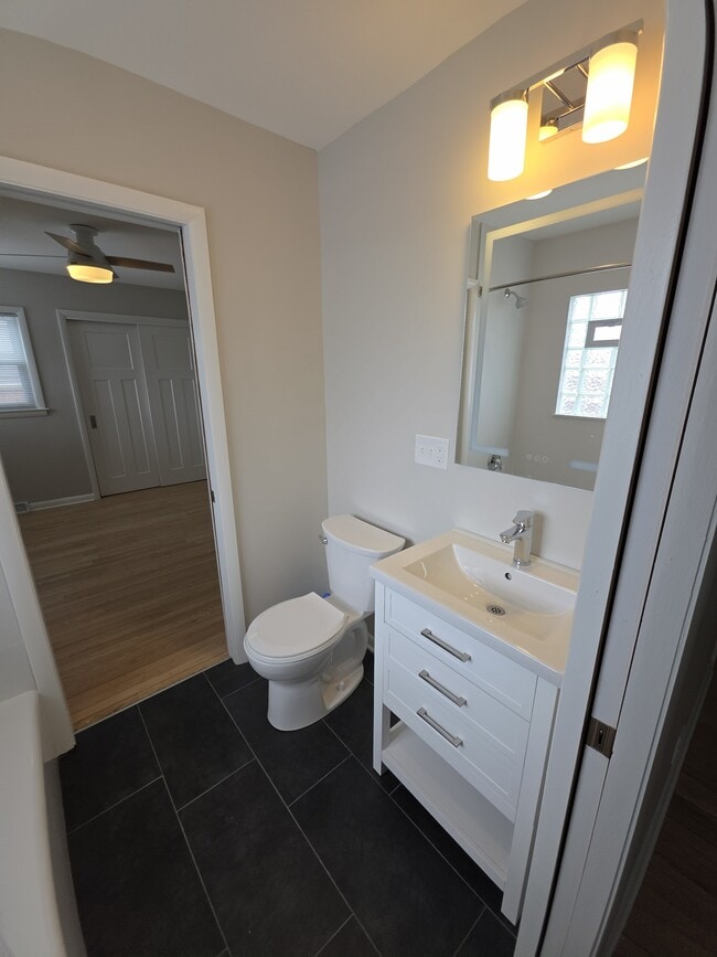 Building Photo - 11817 W North Ave