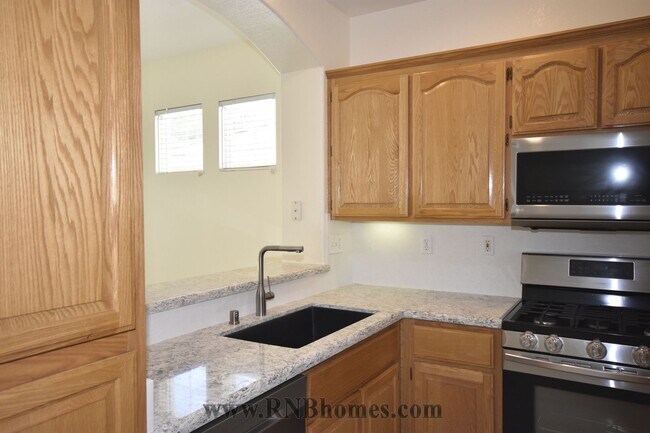 Building Photo - 288 Marsalla Dr