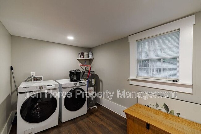 Building Photo - 1760 Old West Broad St