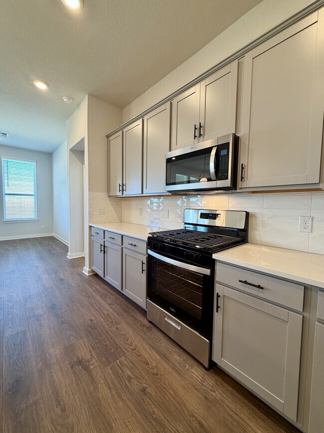 Building Photo - 14427 Inspiration Pt