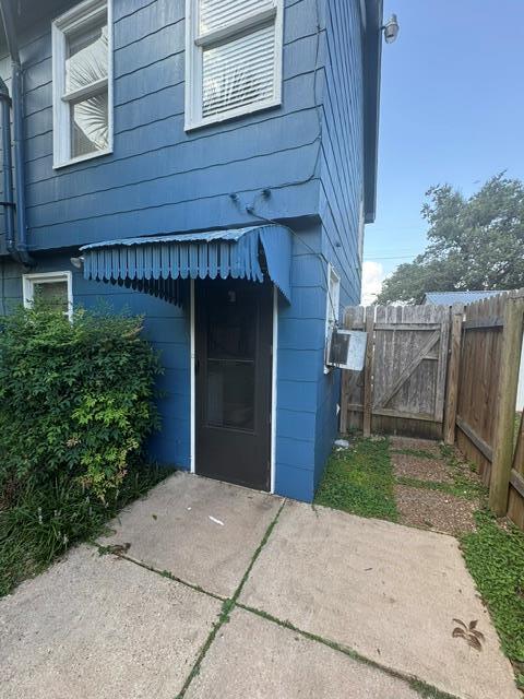 Building Photo - 902 E 43rd St