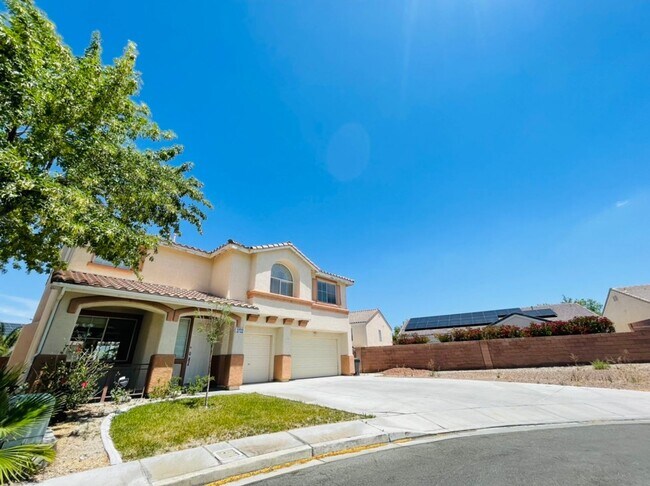 Building Photo - 2722 La Porte Ct