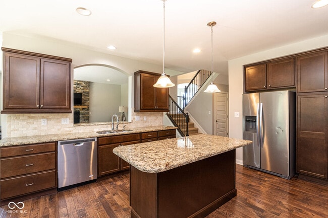 Building Photo - 10599 Geist View Dr