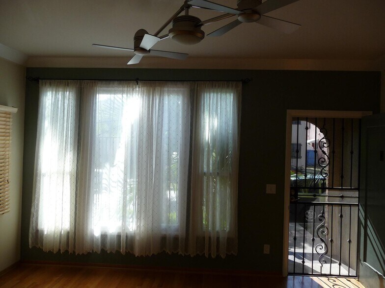 Building Photo - 538 N Spaulding Ave