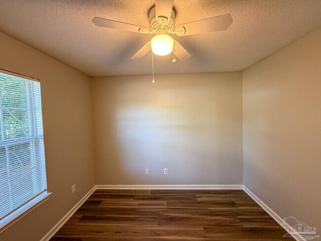 Building Photo - 4167 Bell Ln