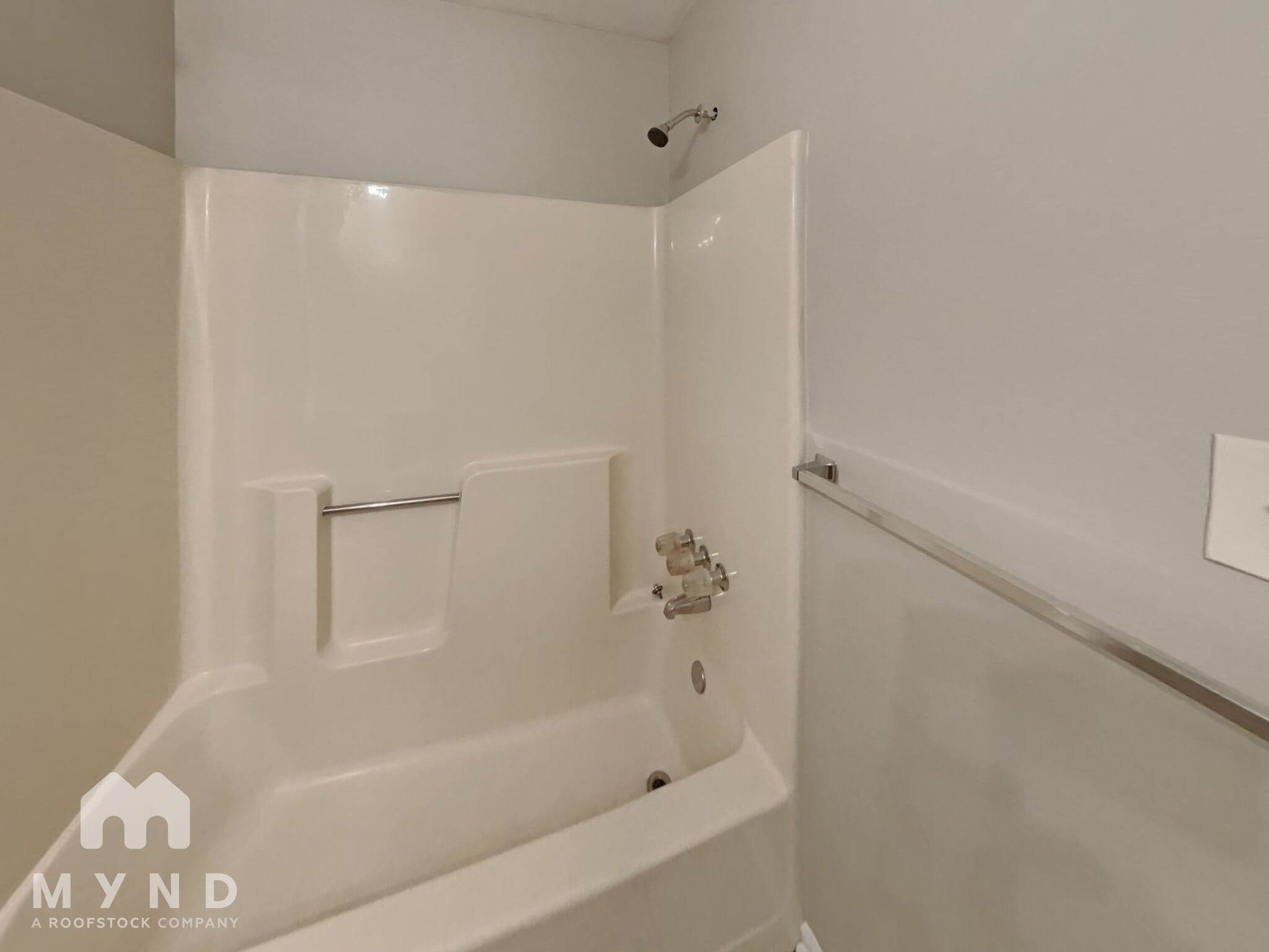 Building Photo - 314 Laurel Ln