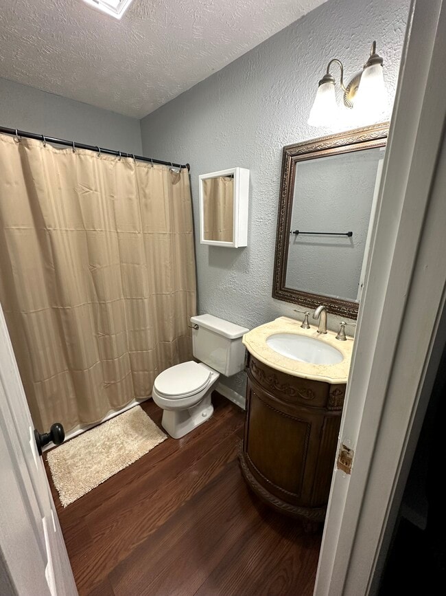 Building Photo - 151 Villa Dr