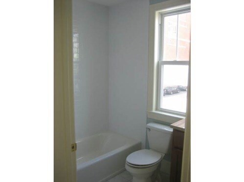 Building Photo - 1594 Tremont St