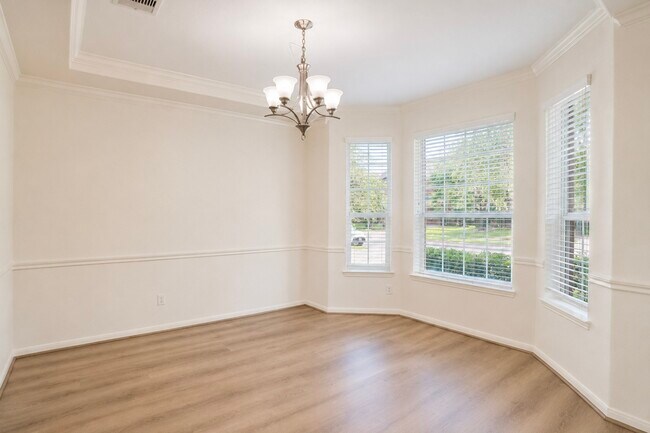 Building Photo - 3303 Belmont River Ln